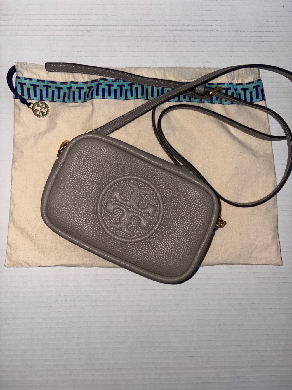 Authentic Tory Burch Pebbled Leather Taupe Crossbody Camera Bag